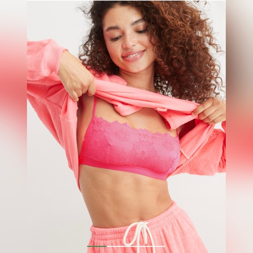 Aerie - Pink Lace Bralette - Size M